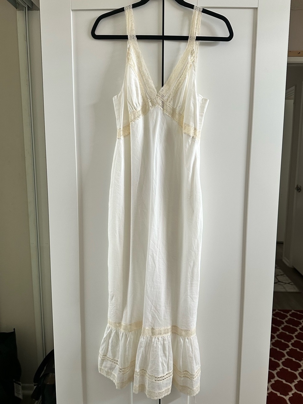 Rumored Rosita White Midi Dress